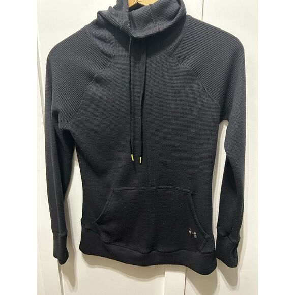 Under Armour Tops - Under Armour Cold Gear Medium Black Semi Fitted‎ Pullover Recycled Polyester